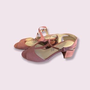 Liz Claiborne Womens Heeled Sandals in Blush.